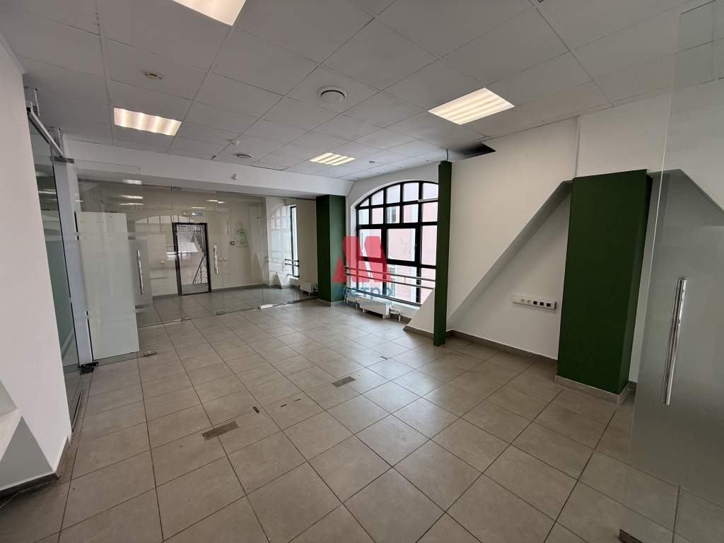 Сдам в аренду офис 162.4 м.кв.