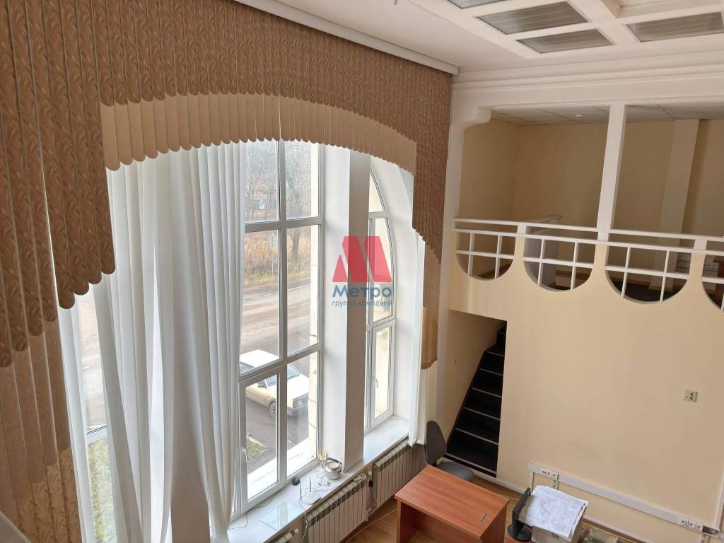 Сдам в аренду офис 220 м.кв.