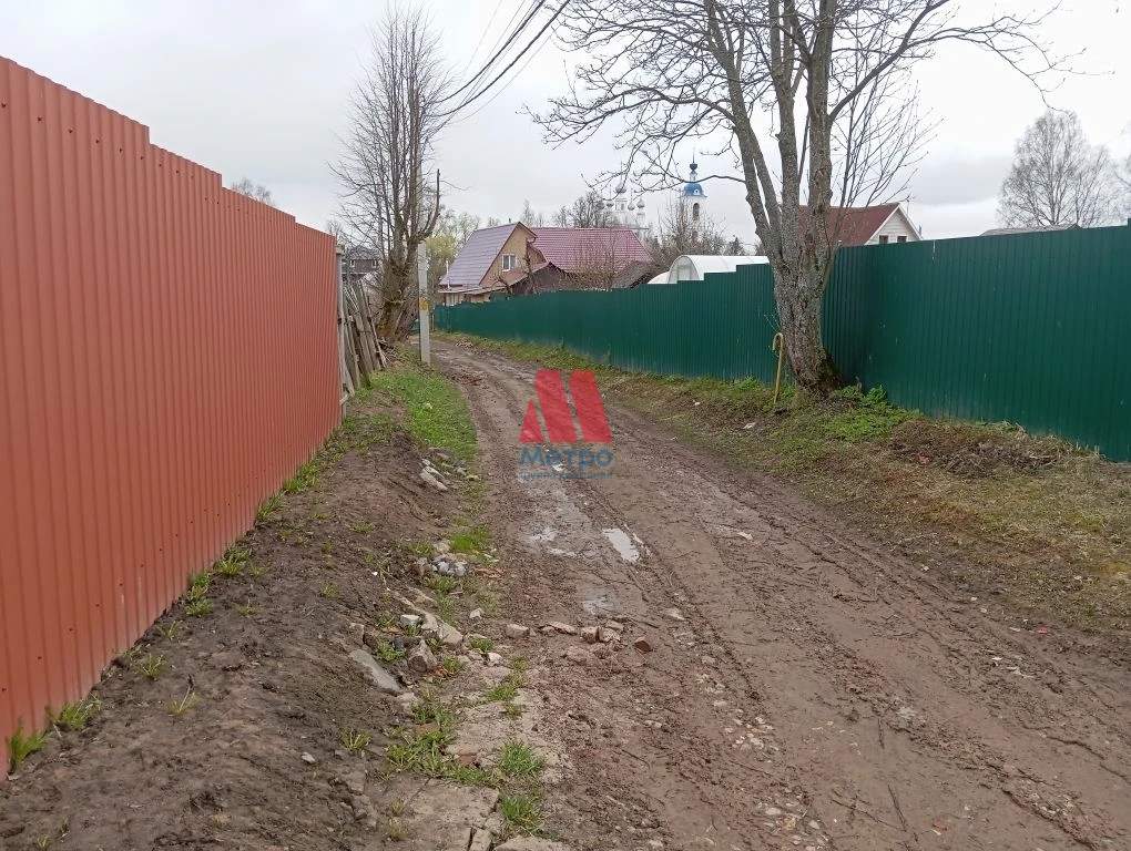 Продам земельный участок 825 м.кв.