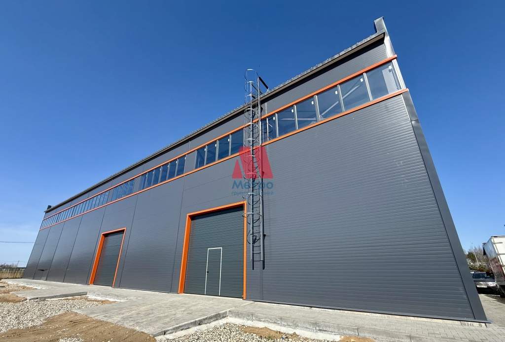 Сдам в аренду магазин 1500 м.кв.