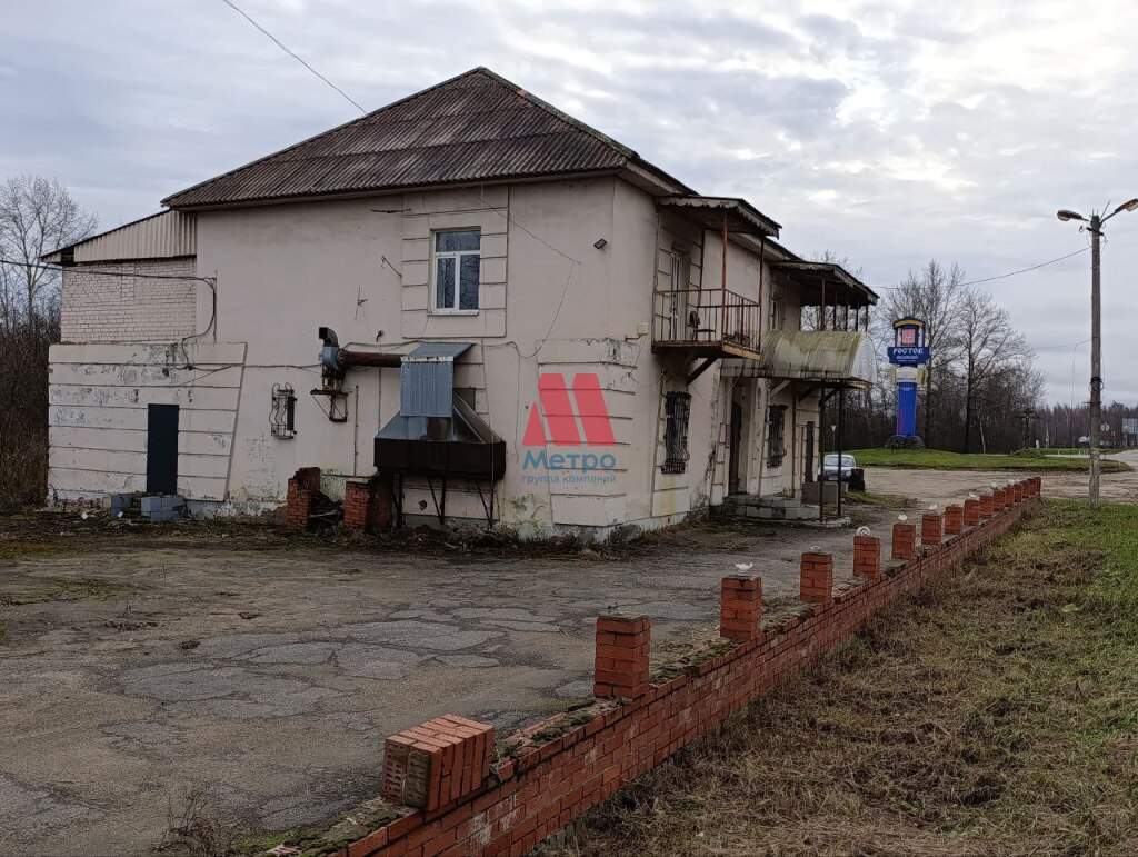 Продам торговое помещение 266 м.кв.
