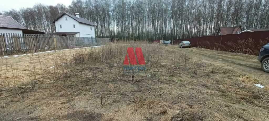 Продам земельный участок 1100 м.кв.