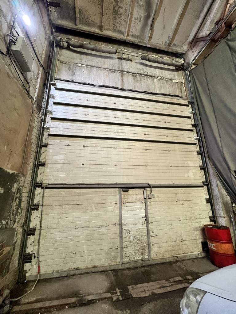 Сдам в аренду помещение свободного назначения 1450 м.кв.