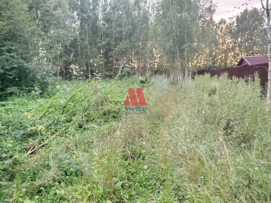 Продам земельный участок 1200 м.кв.