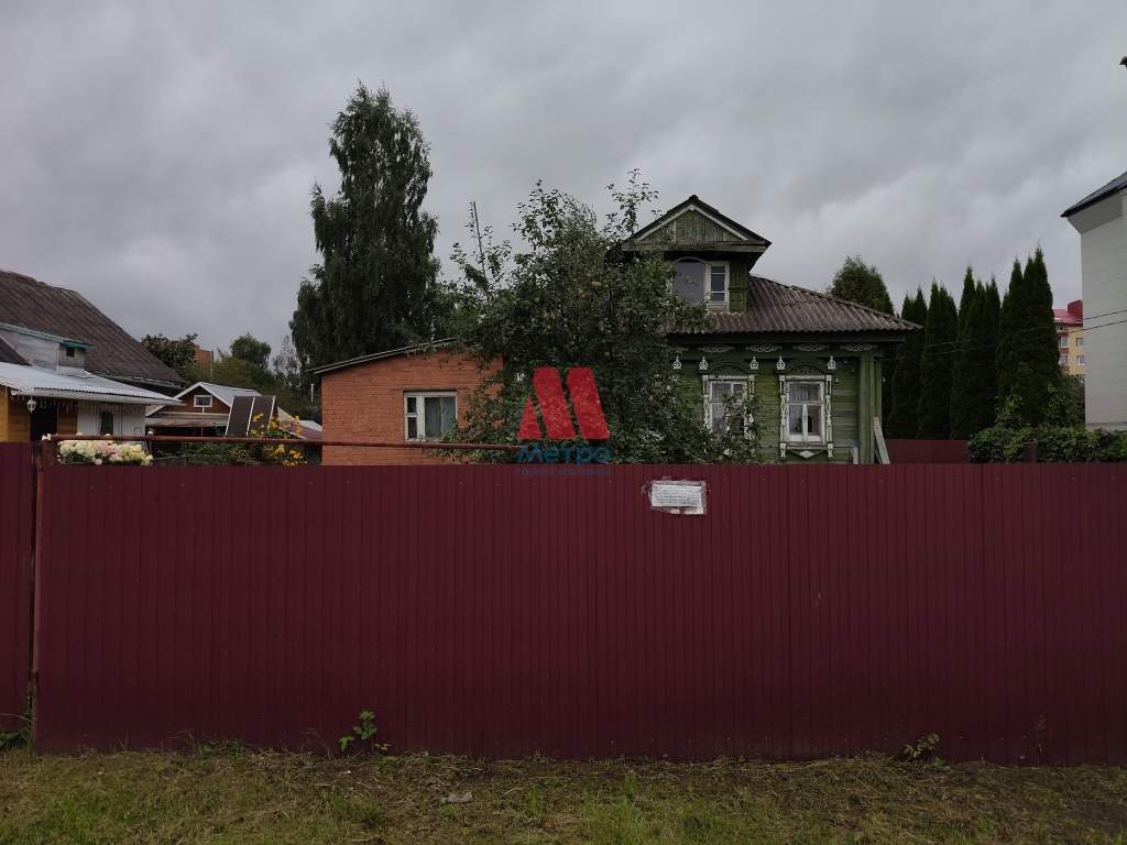 Продам земельный участок 2140 м.кв.