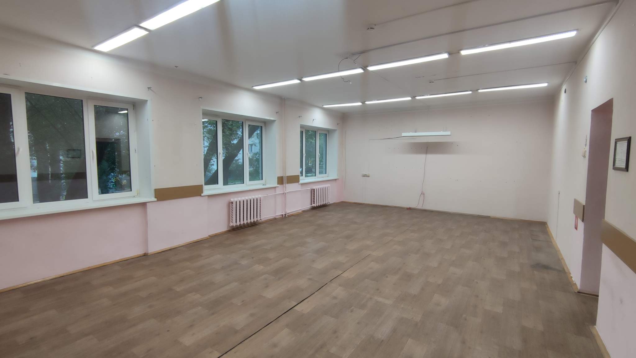 Продам торговое помещение 4191.8 м.кв.