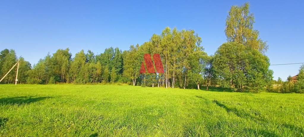 Продам земельный участок 1400 м.кв.
