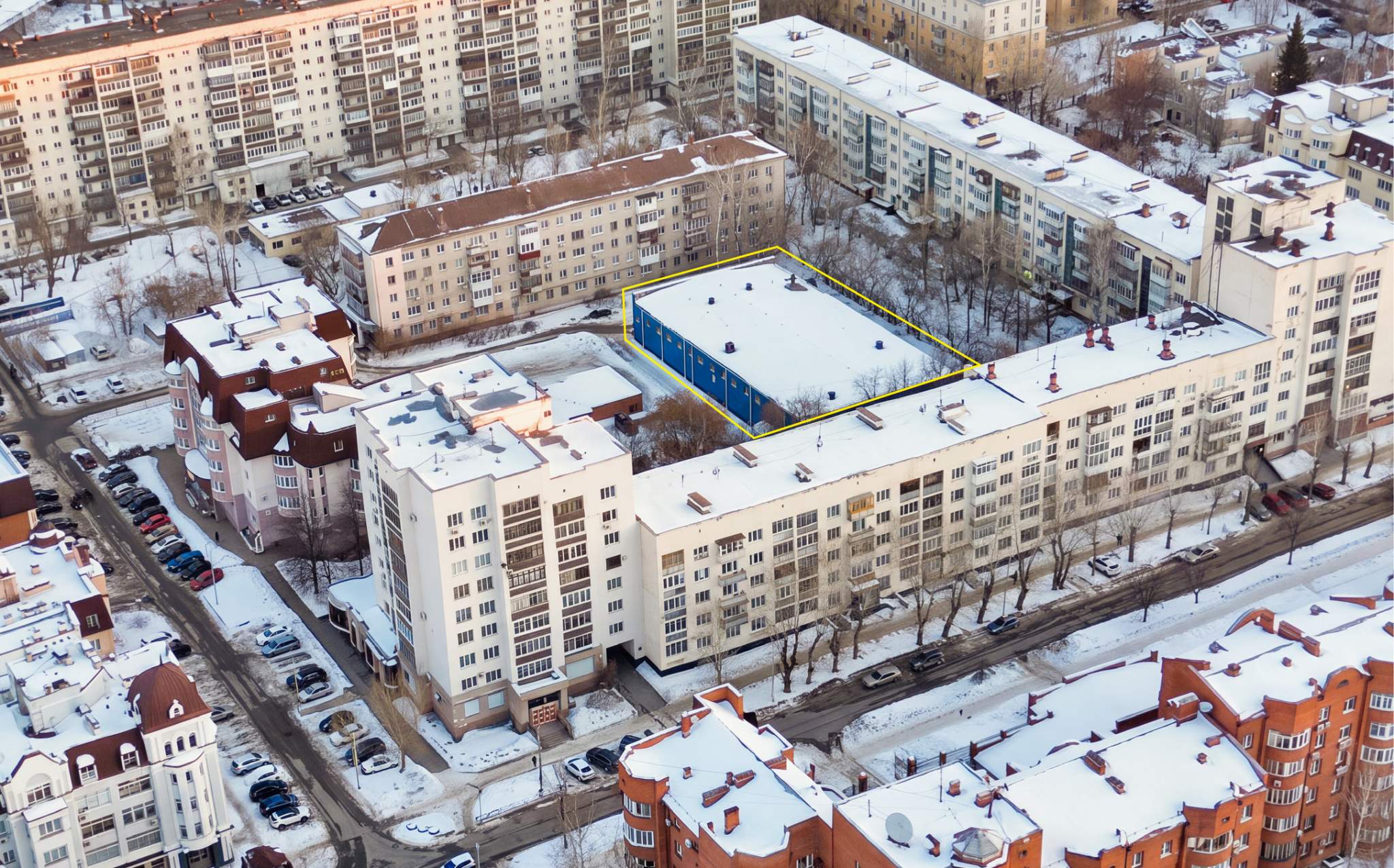 Продам торговое помещение 1678.2 м.кв.