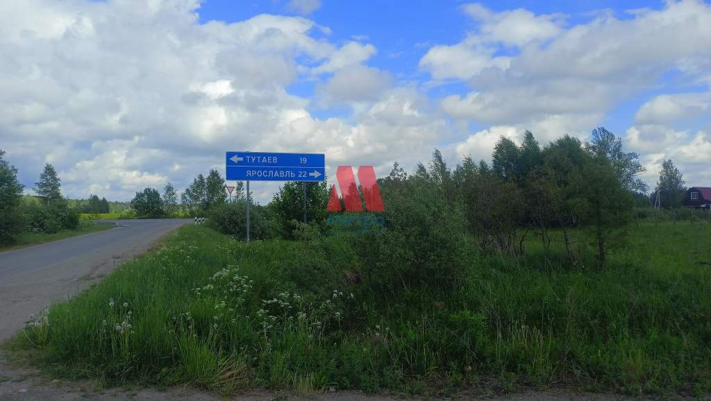 Продам земельный участок 1000 м.кв.
