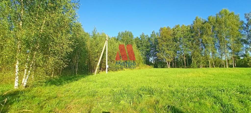 Продам земельный участок 1400 м.кв.