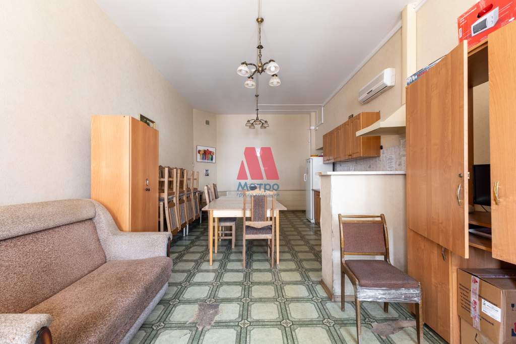 Сдам в аренду офис 242 м.кв.