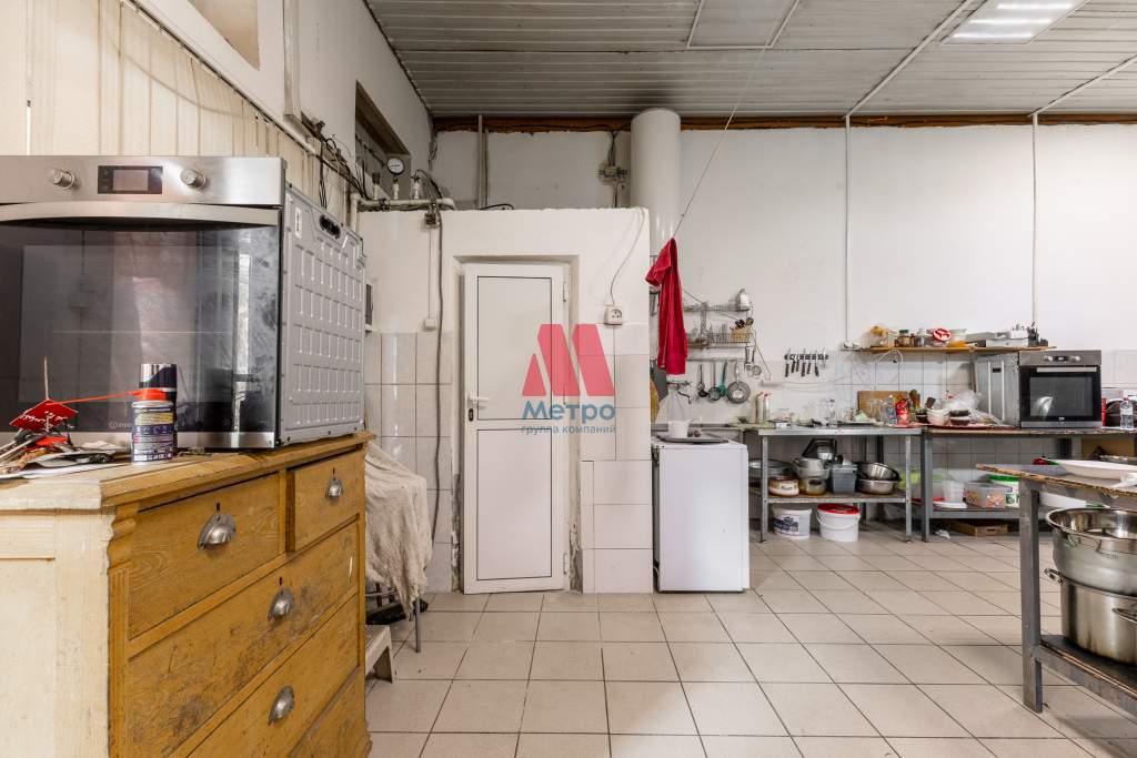 Сдам в аренду магазин 320 м.кв.