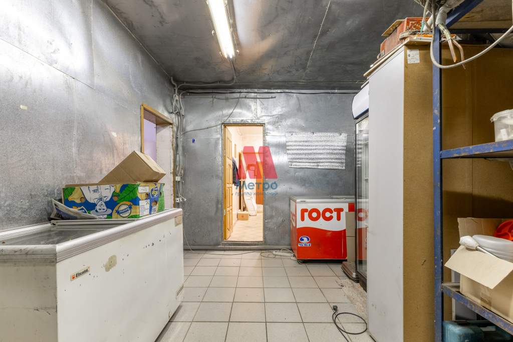Сдам в аренду магазин 320 м.кв.