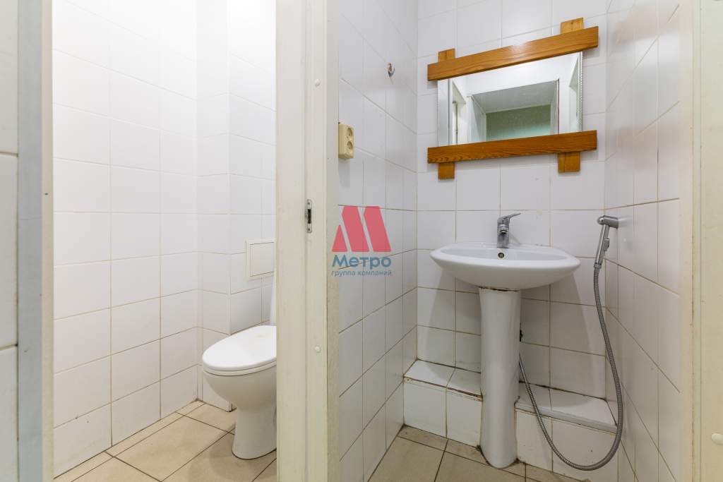 Продам офис 405 м.кв.