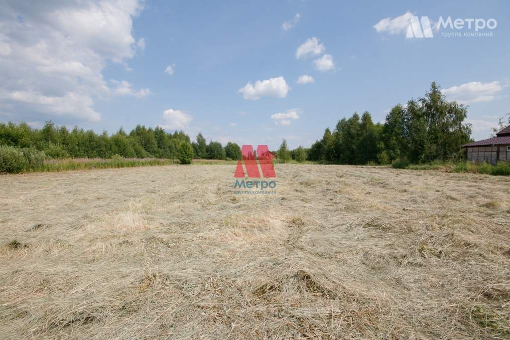 Продам земельный участок 1300 м.кв.