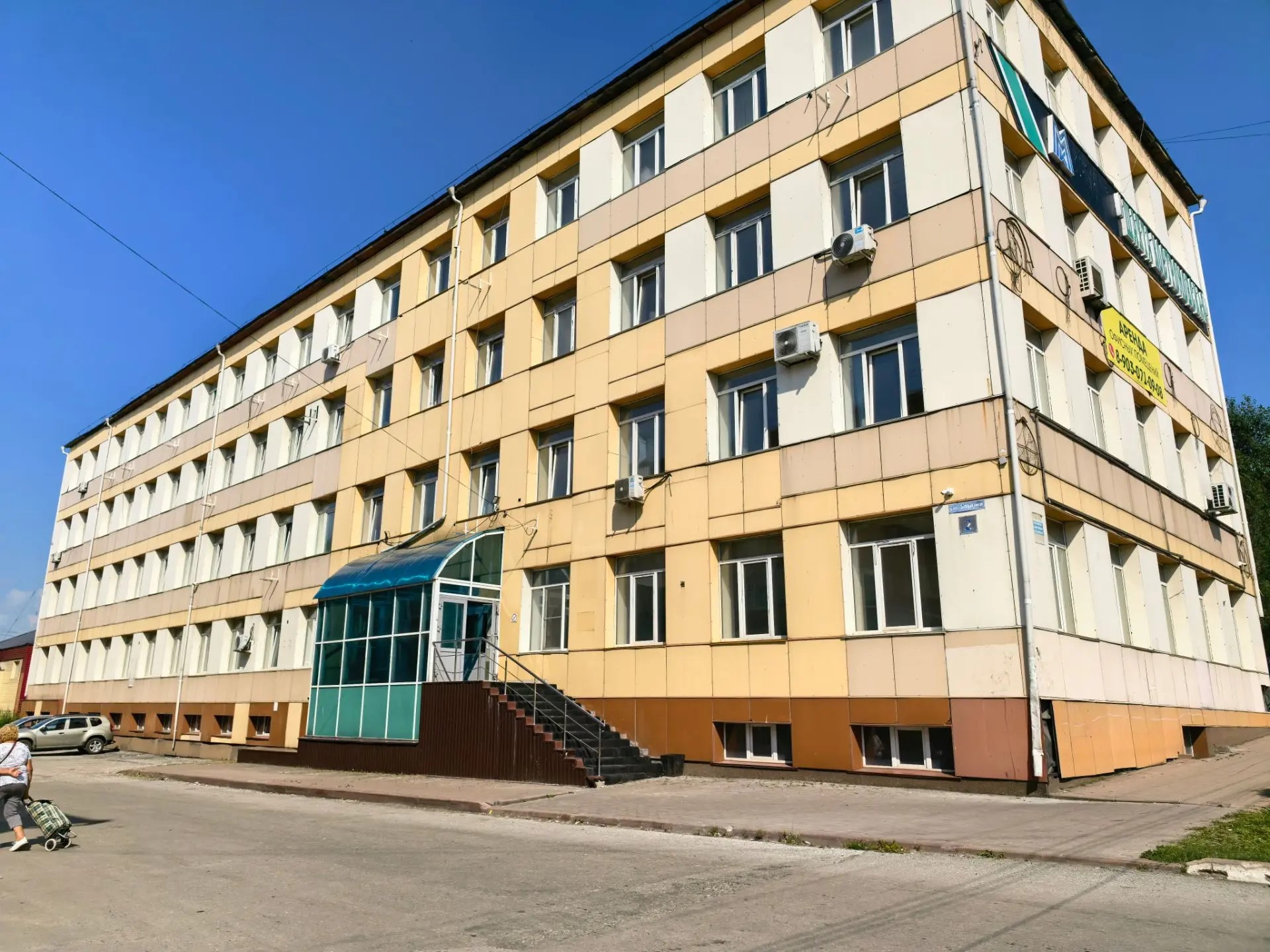 Помещение свободного назначения в аренду в Ленинске-Кузнецком, Зорина улица, 2