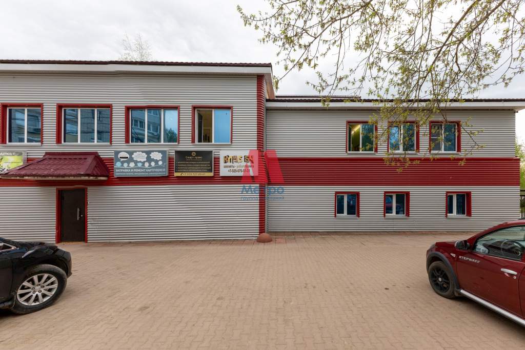 Продам торговое помещение 1013.8 м.кв.