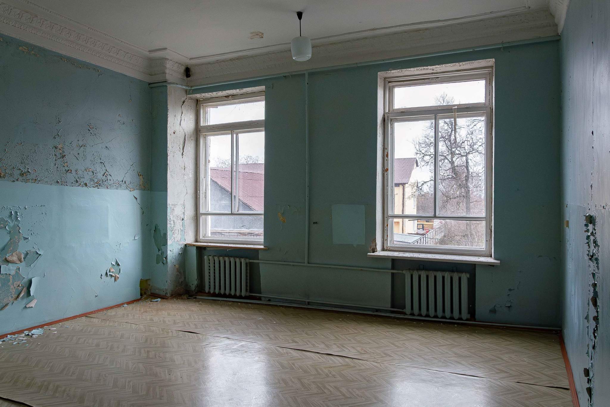Продам торговое помещение 852.7 м.кв.