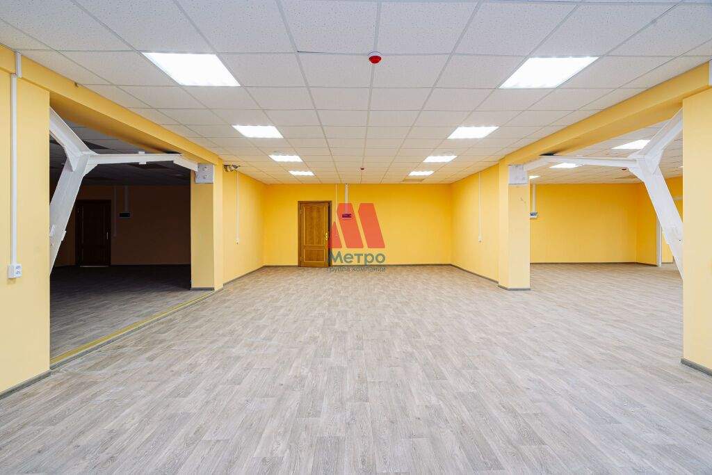 Сдам в аренду офис 234 м.кв.