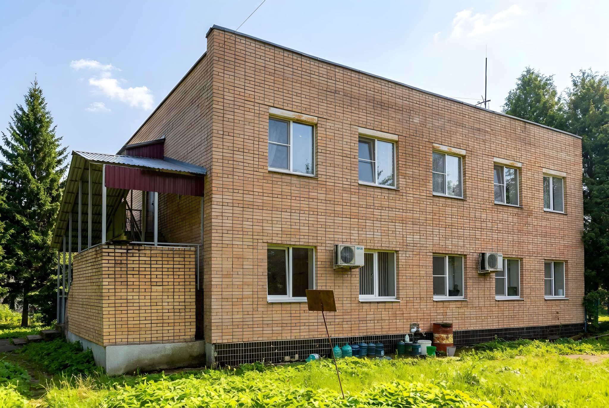 Продам торговое помещение 12228.2 м.кв.