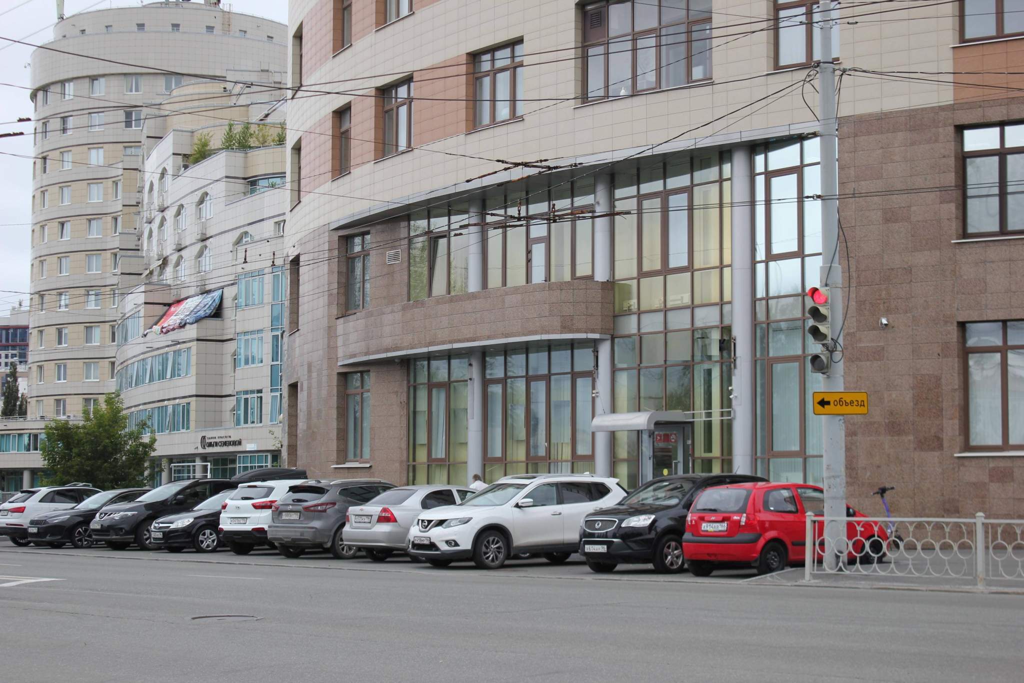 Продам офис 525.4 м.кв.