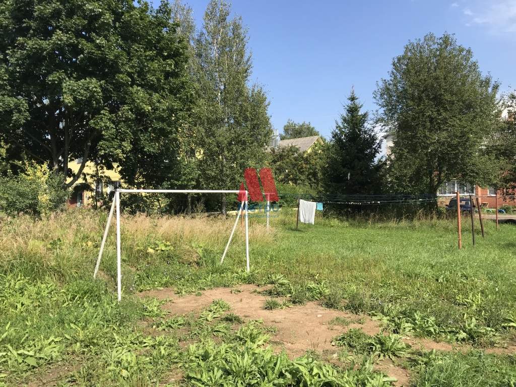 Продам земельный участок 900 м.кв.