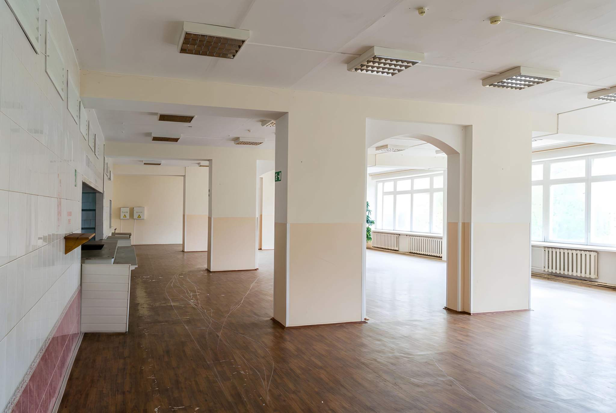 Продам торговое помещение 12228.2 м.кв.