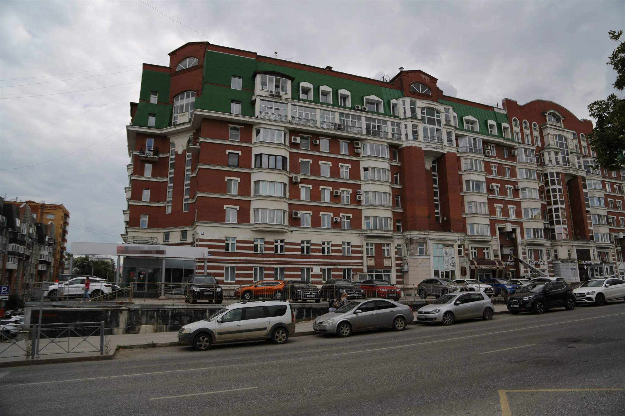 Продам офис 610.4 м.кв.