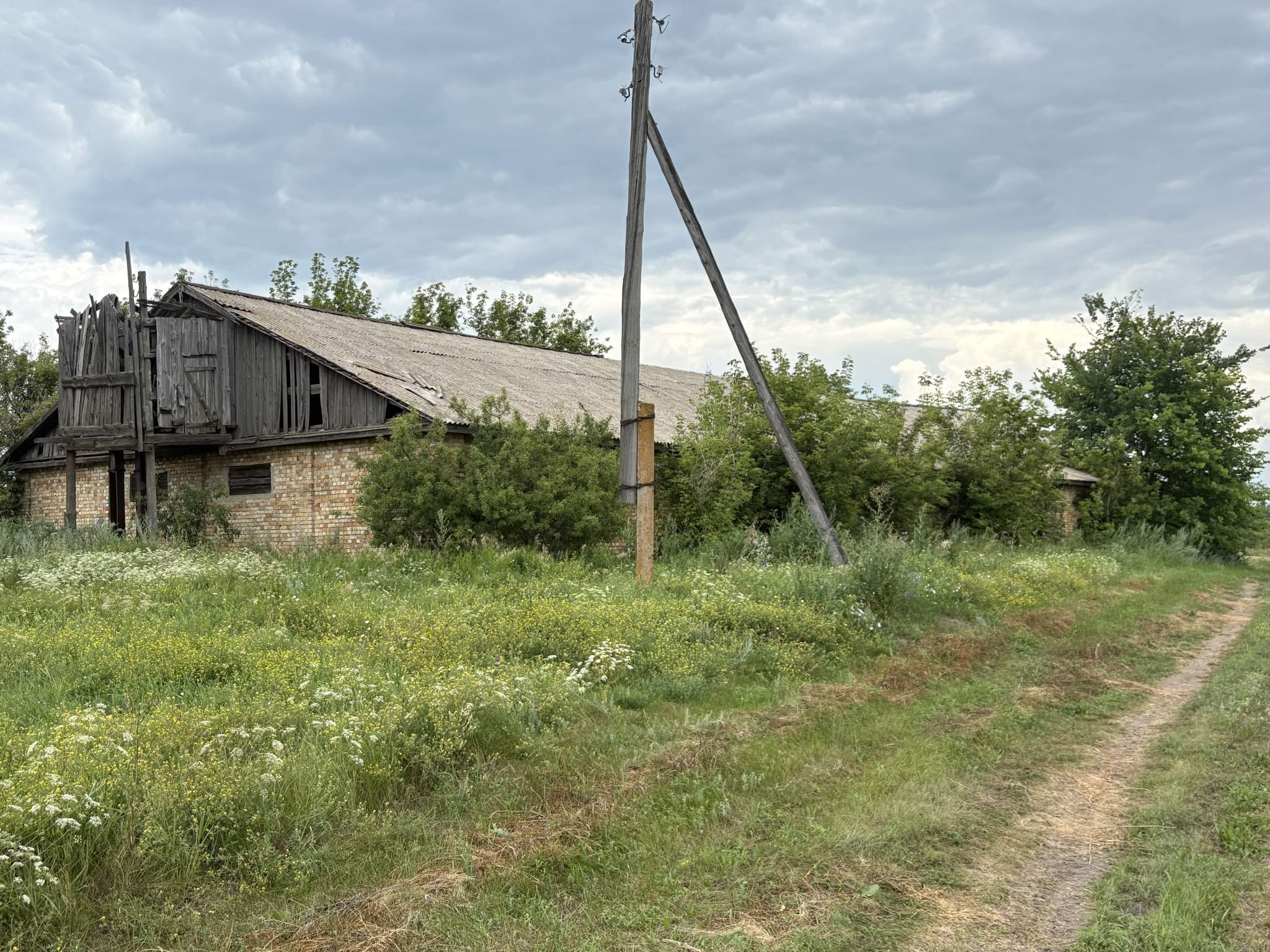 Продам торговое помещение 4314.6 м.кв.
