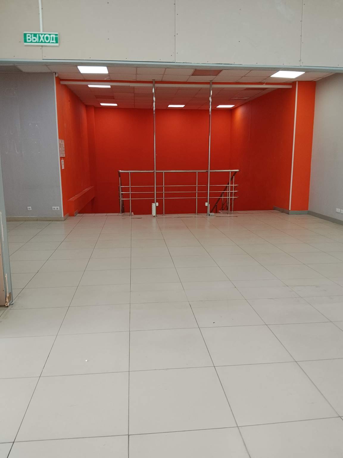 Сдам в аренду магазин 430 м.кв.