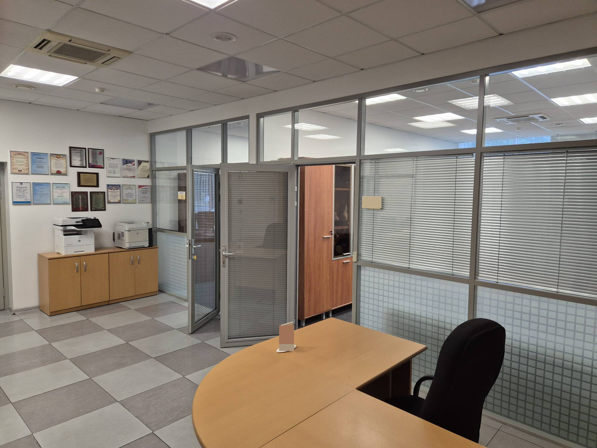 Продам офис 2385.3 м.кв.