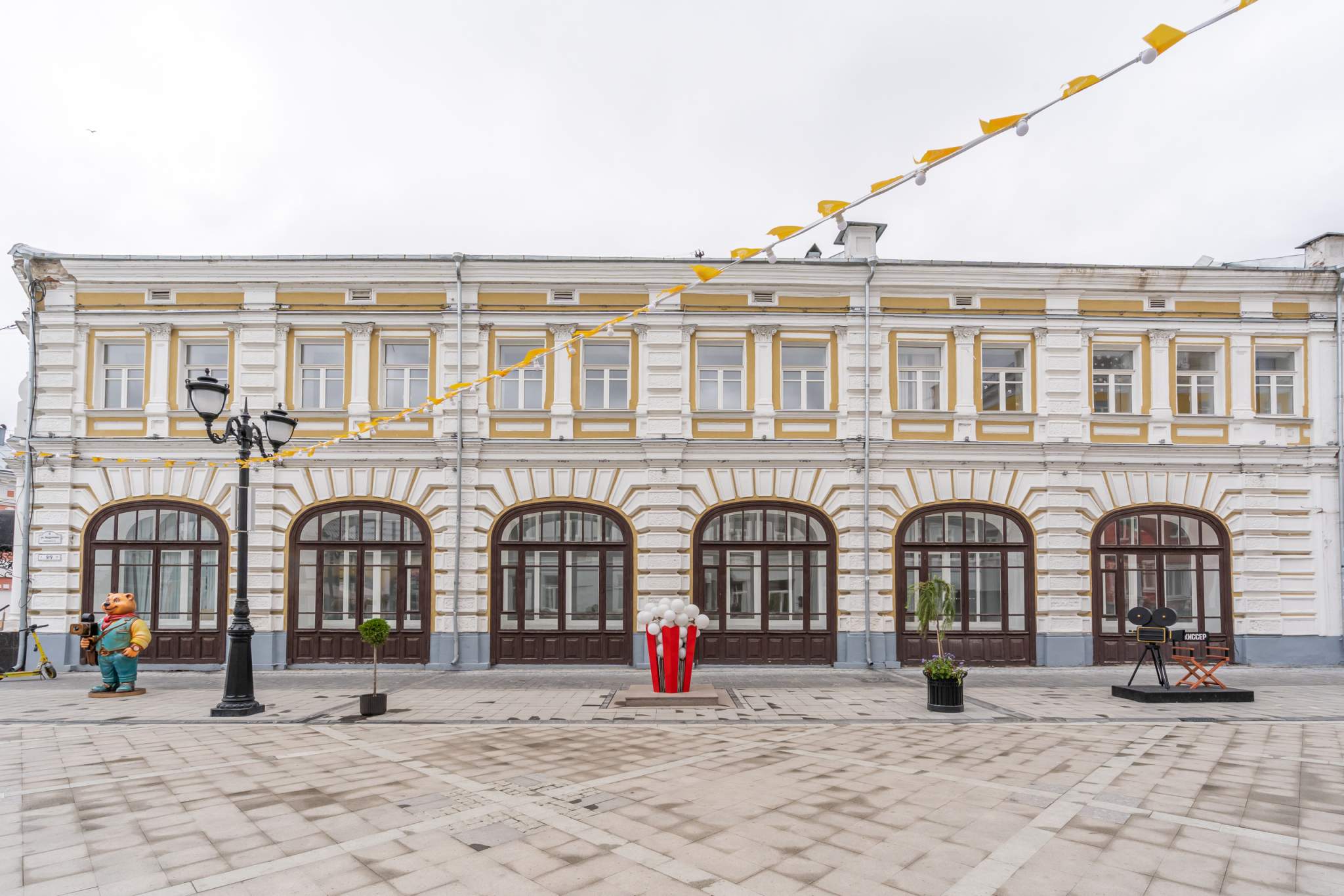 Продам торговое помещение 1197.5 м.кв.