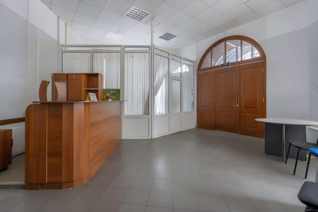 Продам торговое помещение 1197.5 м.кв.
