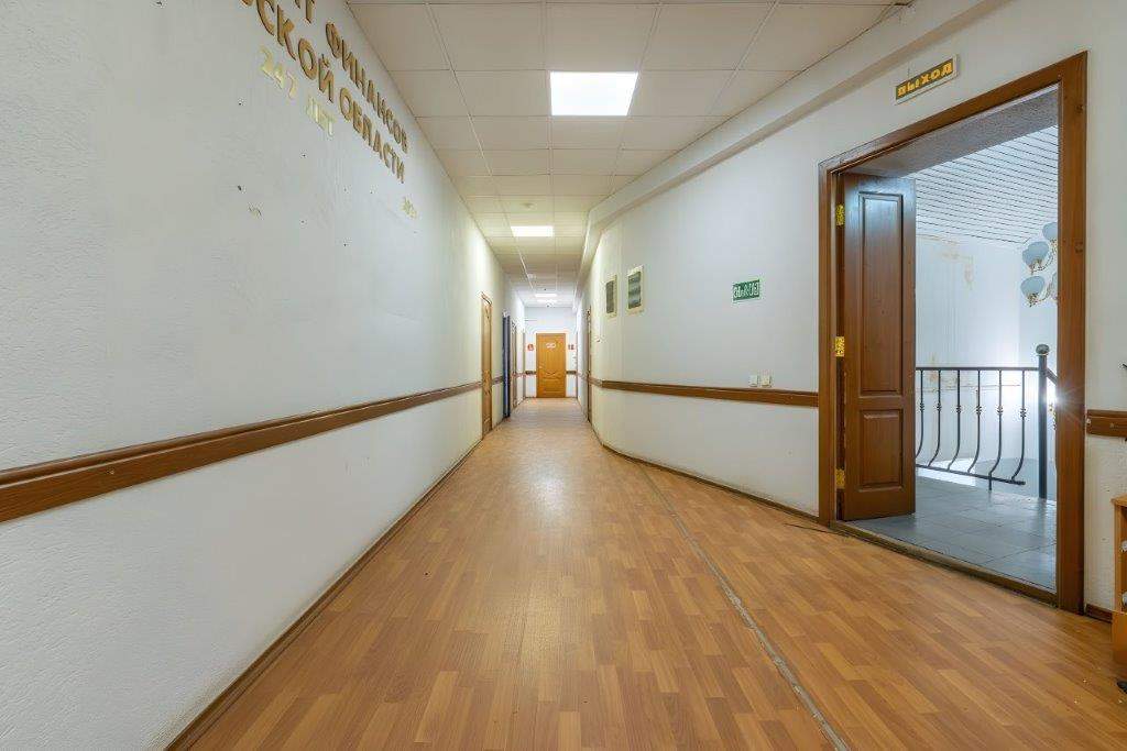 Продам торговое помещение 1197.5 м.кв.