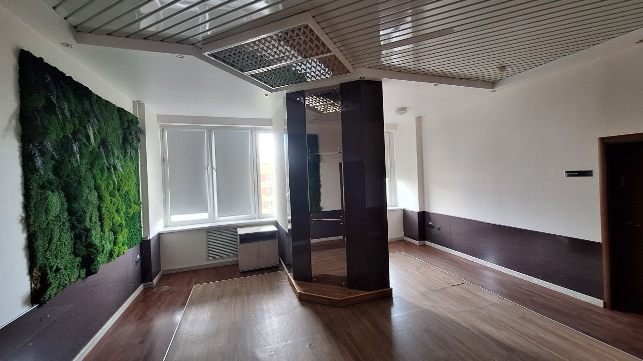 Сдам в аренду офис 76.8 м.кв.
