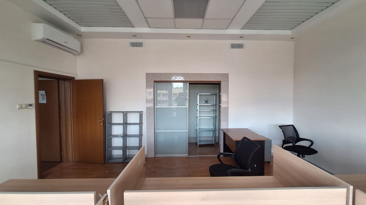Сдам в аренду офис 76.8 м.кв.
