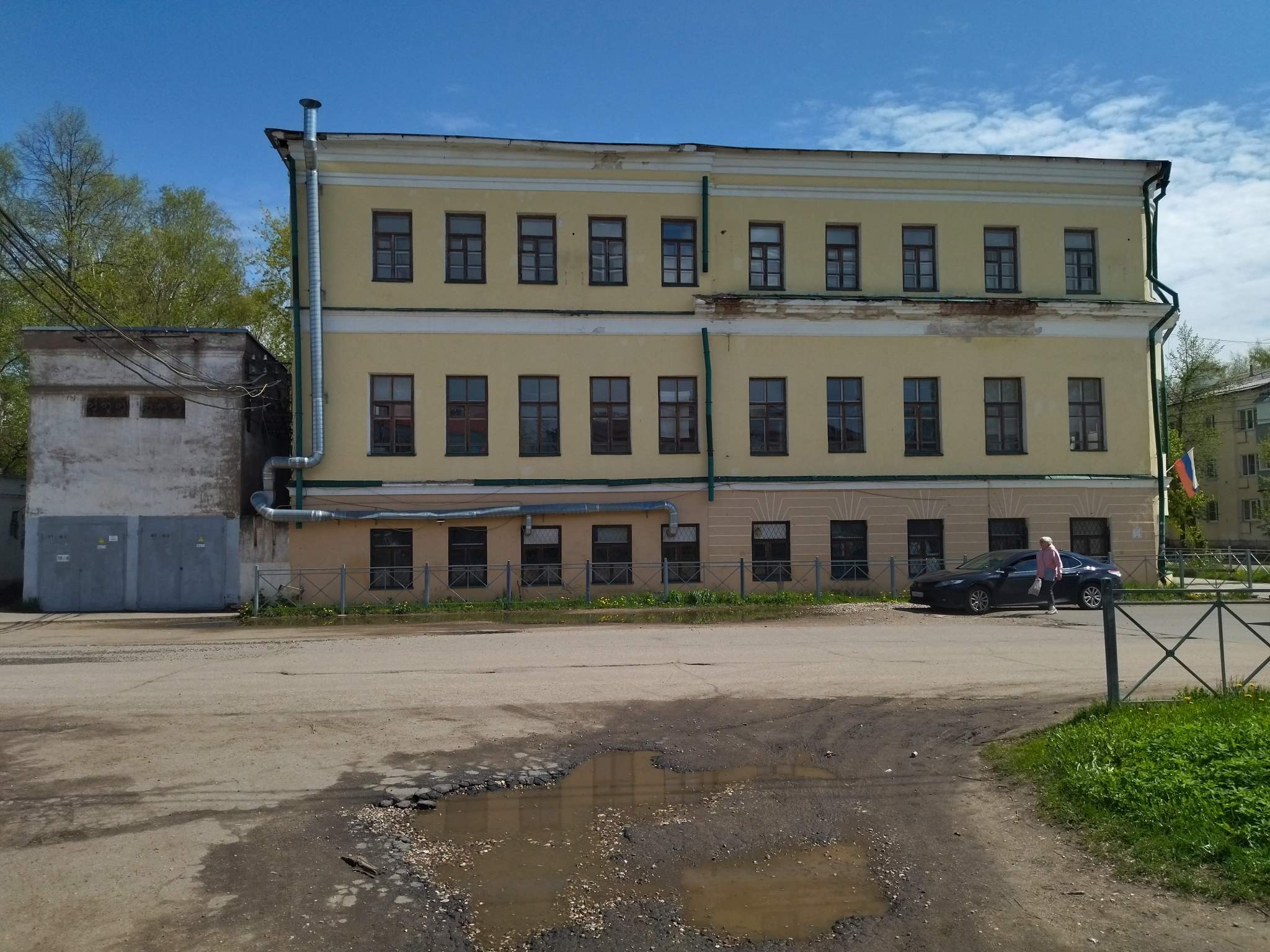 Продам торговое помещение 2845.9 м.кв.