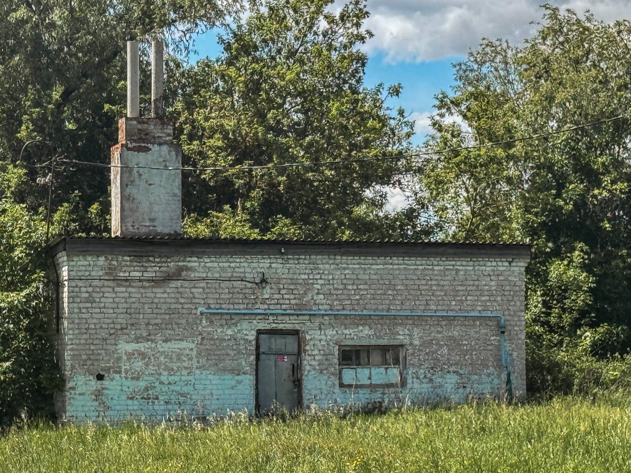 Продам торговое помещение 983.5 м.кв.