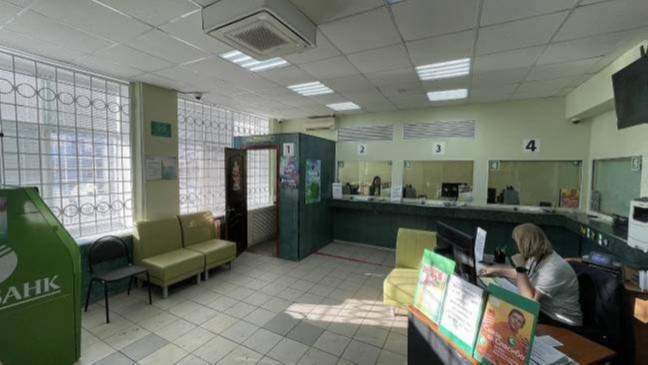 Продам торговое помещение 306.2 м.кв.