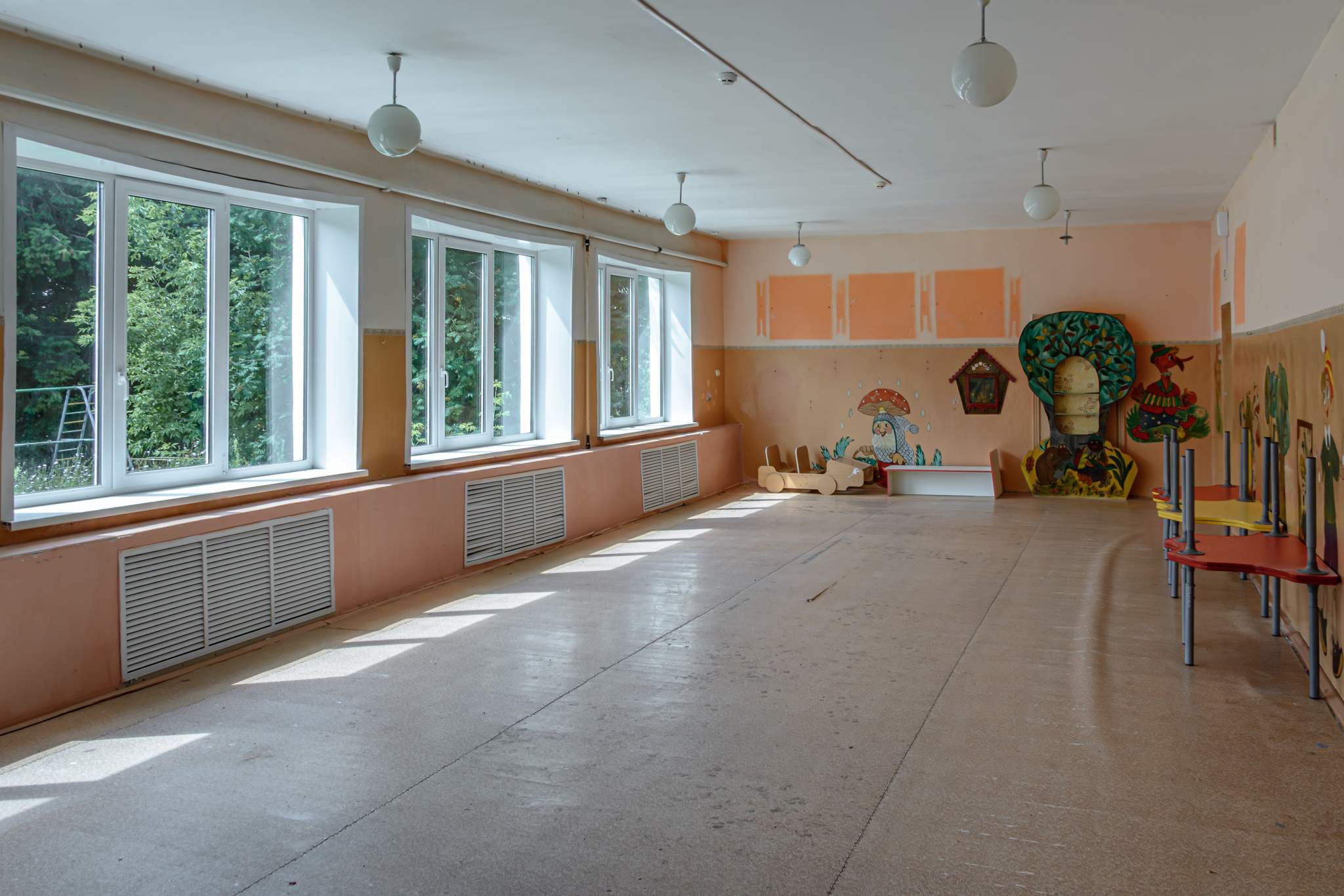 Продам торговое помещение 308.5 м.кв.