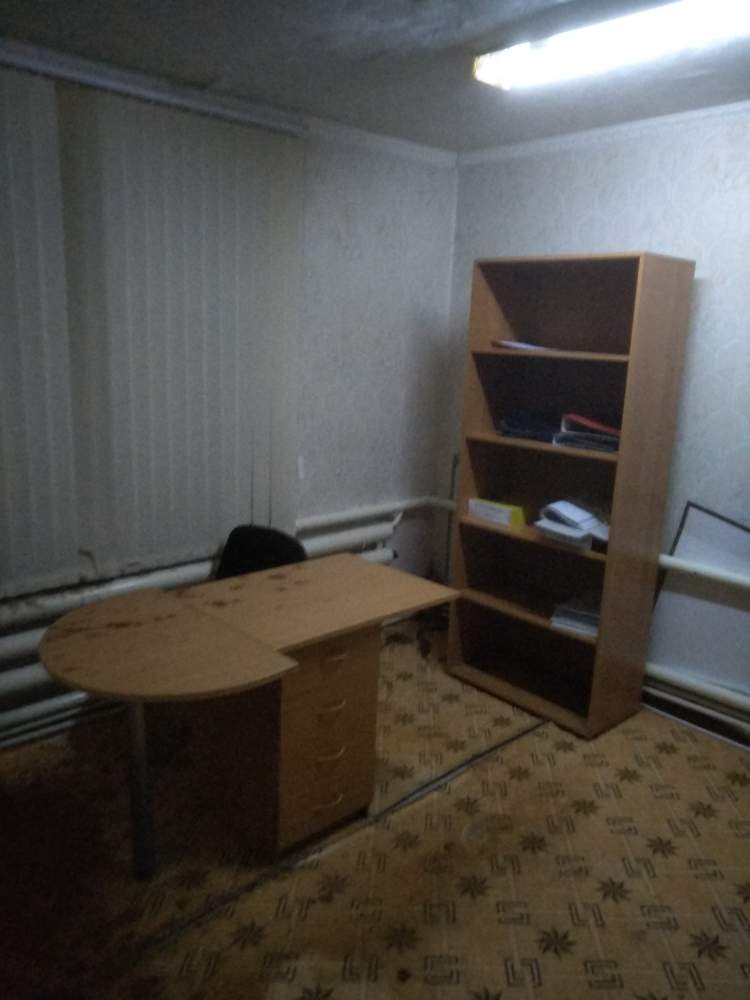 Продам торговое помещение 140.7 м.кв.