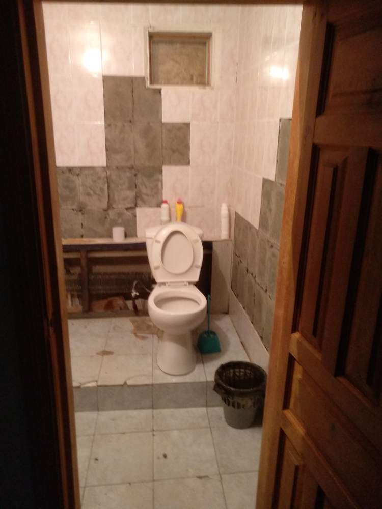 Продам торговое помещение 140.7 м.кв.