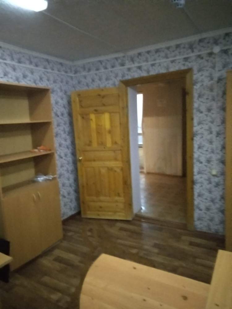 Продам торговое помещение 140.7 м.кв.