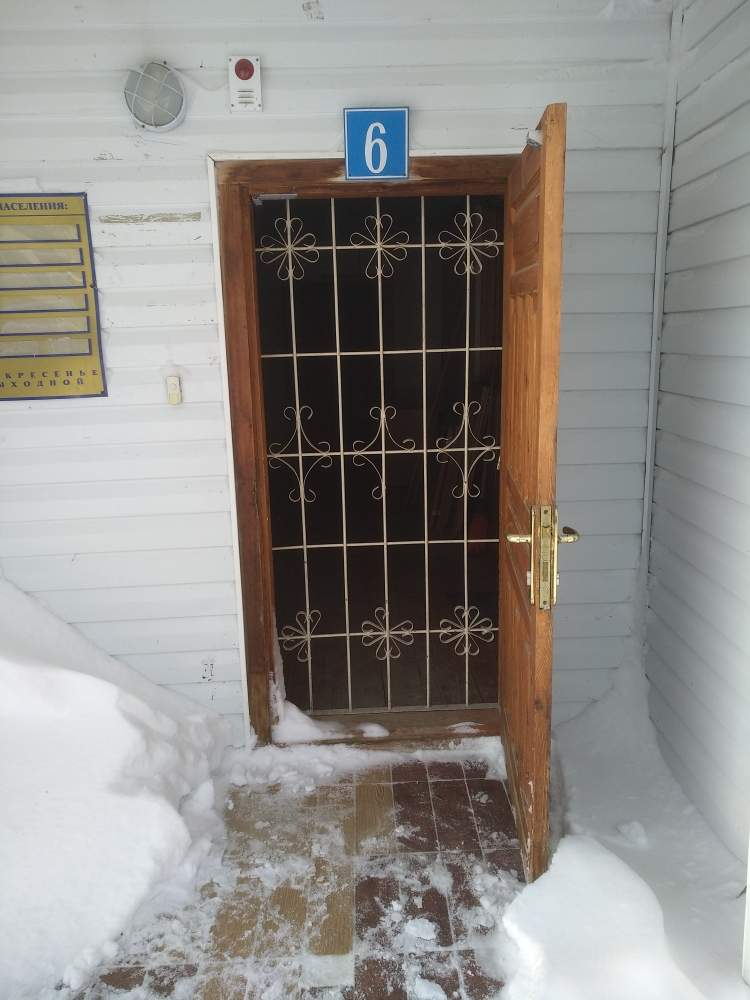 Продам торговое помещение 140.7 м.кв.