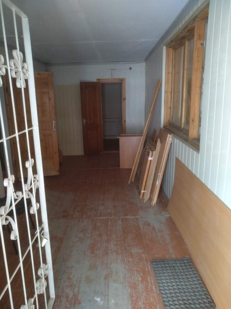 Продам торговое помещение 140.7 м.кв.