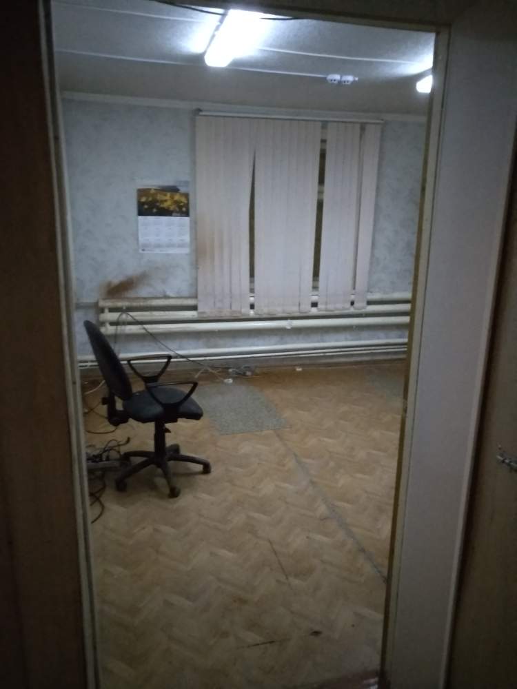 Продам торговое помещение 140.7 м.кв.