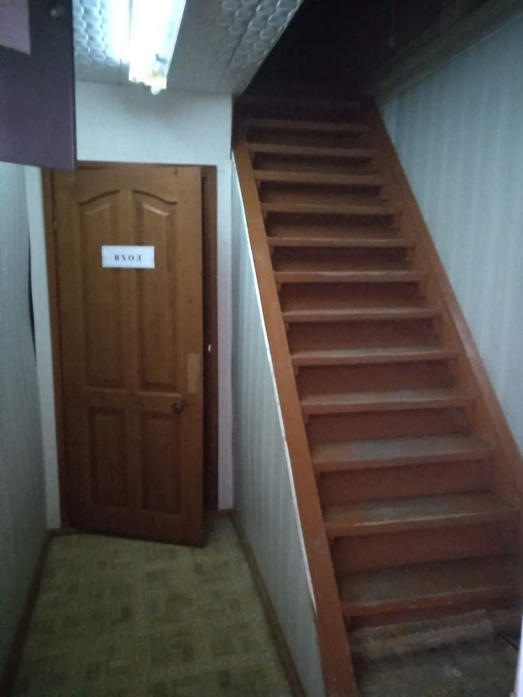 Продам торговое помещение 140.7 м.кв.