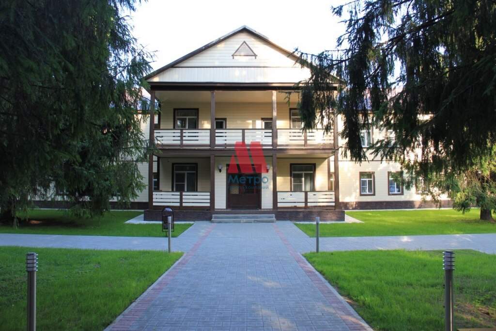Продам торговое помещение 1200 м.кв.