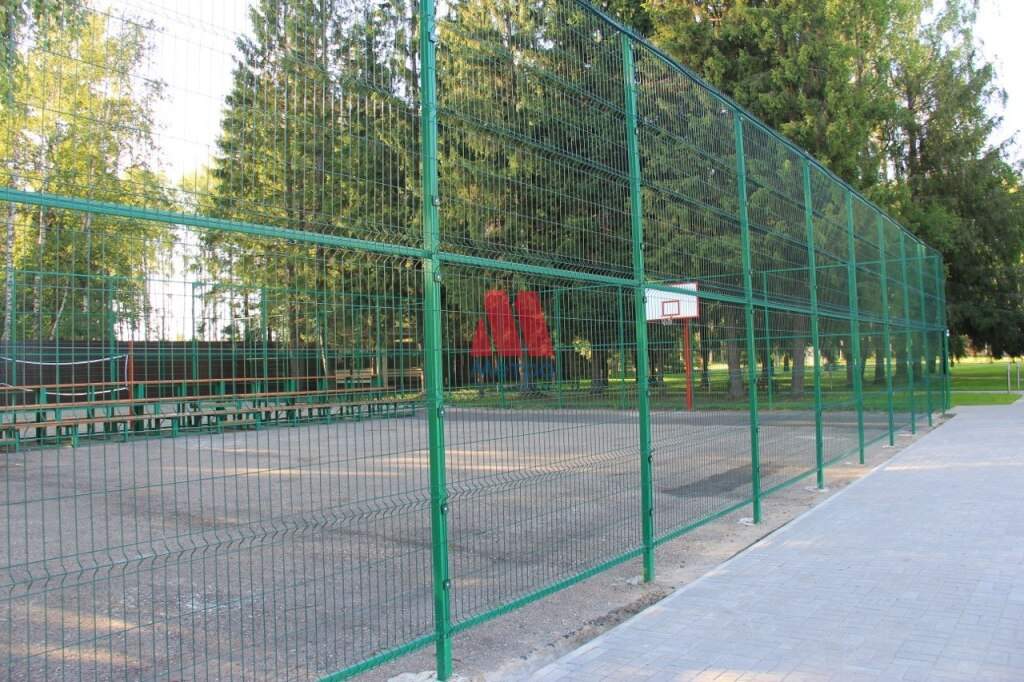 Продам торговое помещение 1200 м.кв.