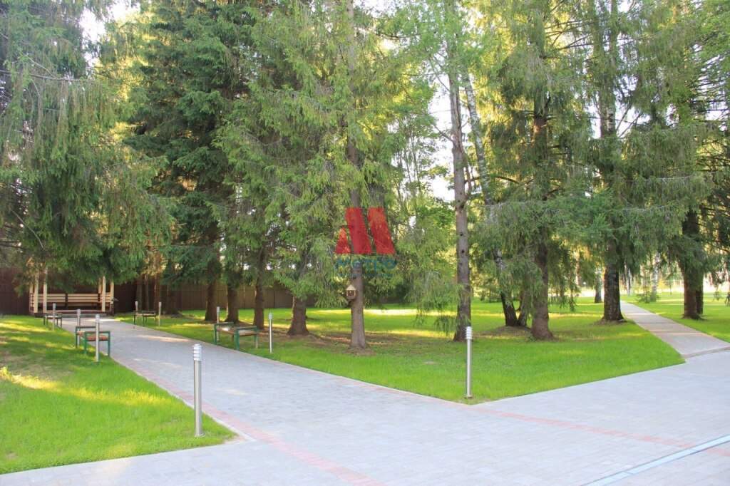 Продам торговое помещение 1200 м.кв.